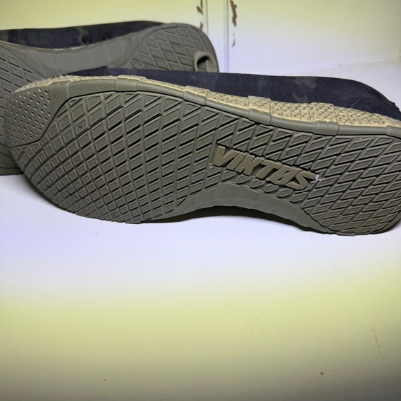 VIKTOS Overbeach Low Shoes Mens Size 9.5 Camo Tactical Sneakers Camouflage - Picture 5 of 9